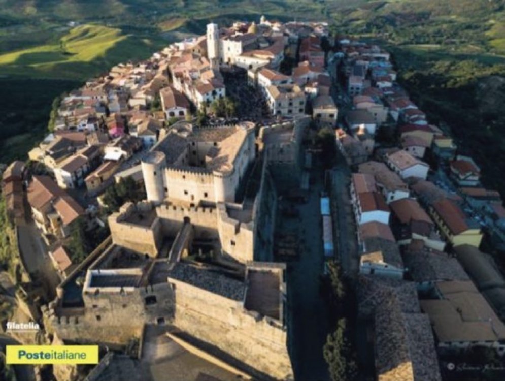Poste italiane, annullo filatelico e cartolina speciale per il borgo di Santa Severina