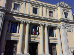 Arrestato magistrato della Corte di Appello di Catanzaro per corruzione in atti giudiziari: favori e beni in cambio di sentenze