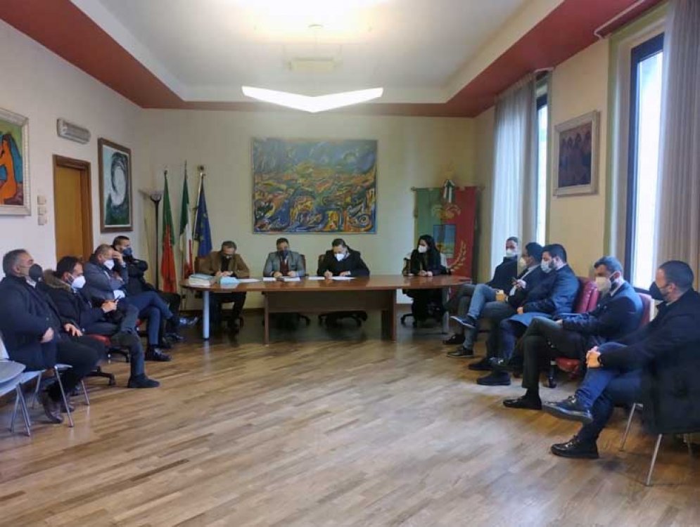 Provincia Crotone, presidente Ferrari assegna deleghe: Fiorino vicepresidente