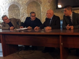Vallone torna da Catanzaro con un milione di euro: la mano testa del governatore per la Provincia